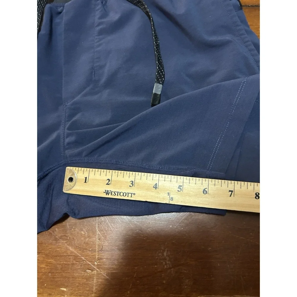 Fabletics Mens Medium Blue Athletic Shorts Unlined 7in Gym Pockets Drawstring